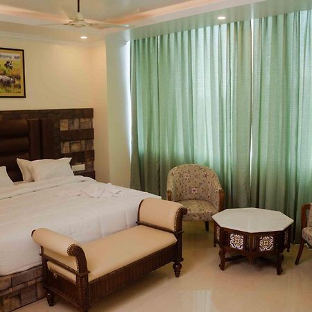 Dimāpur Hotel Grand Lotus מראה חיצוני תמונה