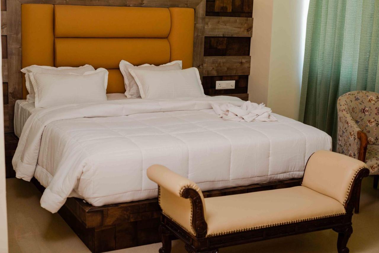 Dimāpur Hotel Grand Lotus מראה חיצוני תמונה